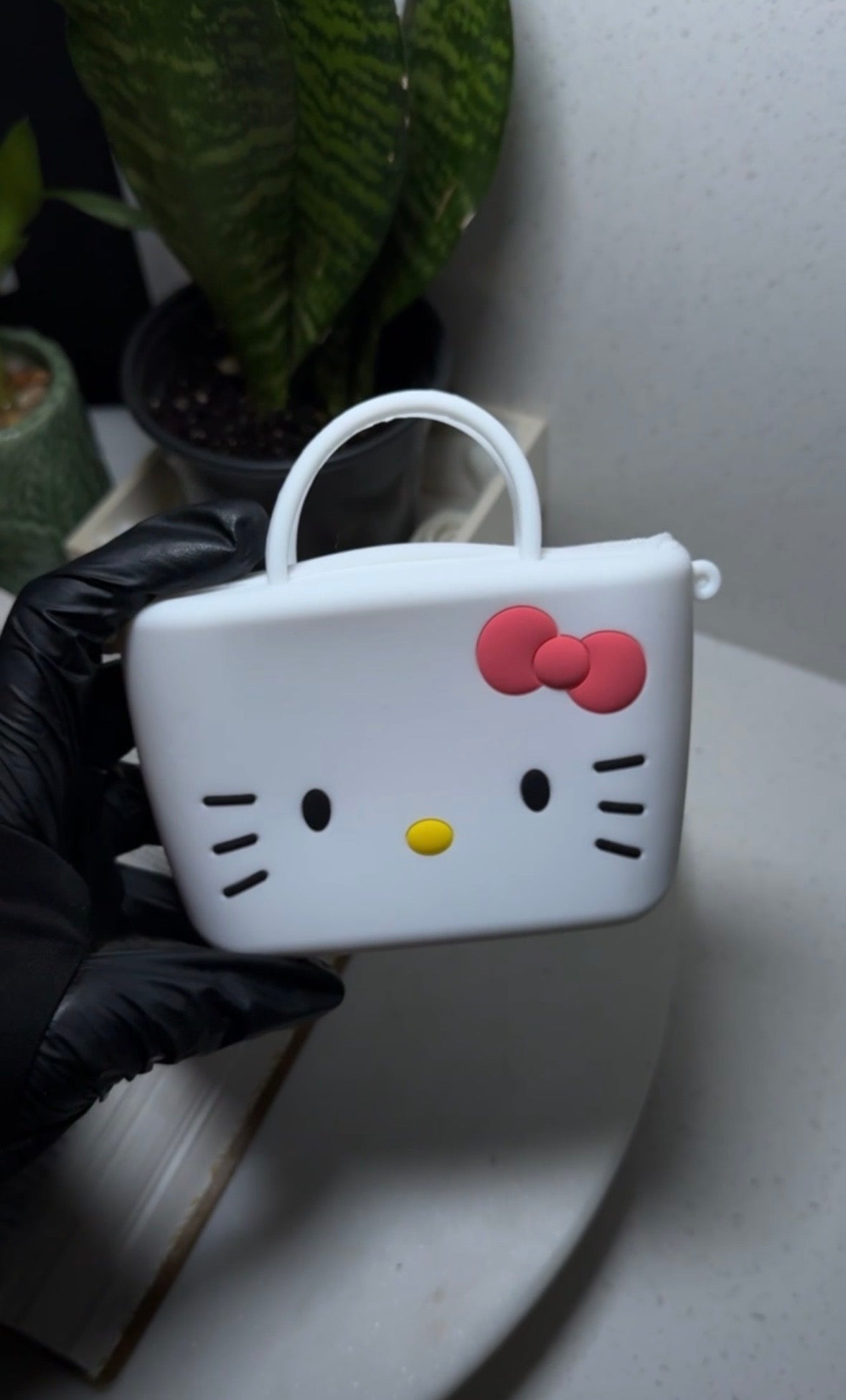 WHOLESALE CLEARANCE: HK Mini size purse ( 4pcs wholesale count )