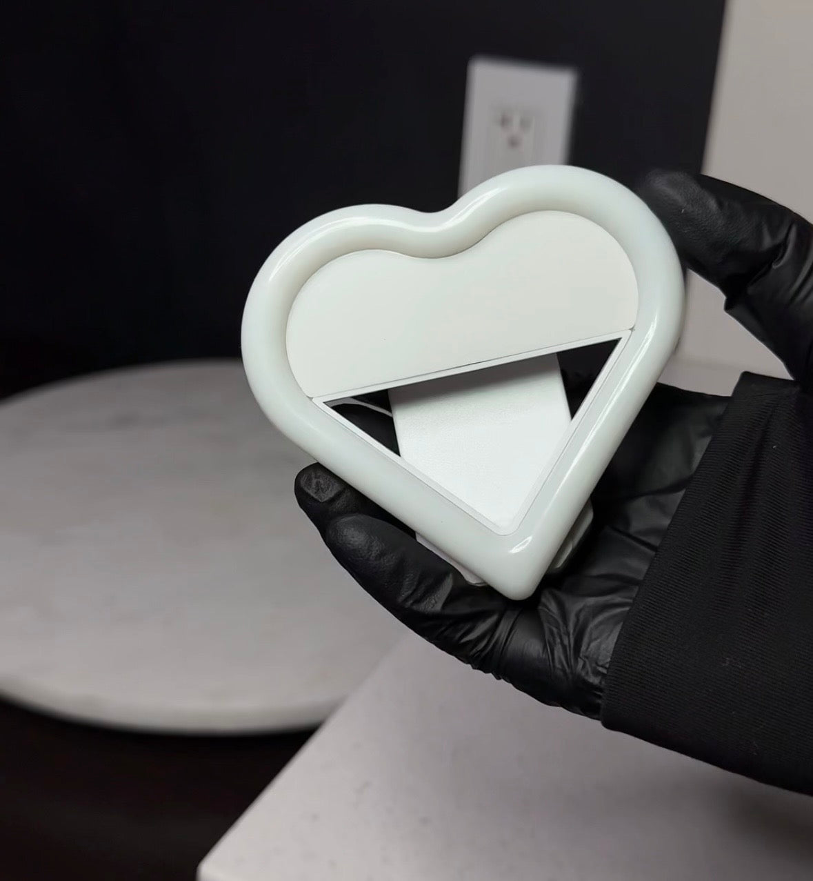 CLEARANCE: LED CLIP ON LIGHT