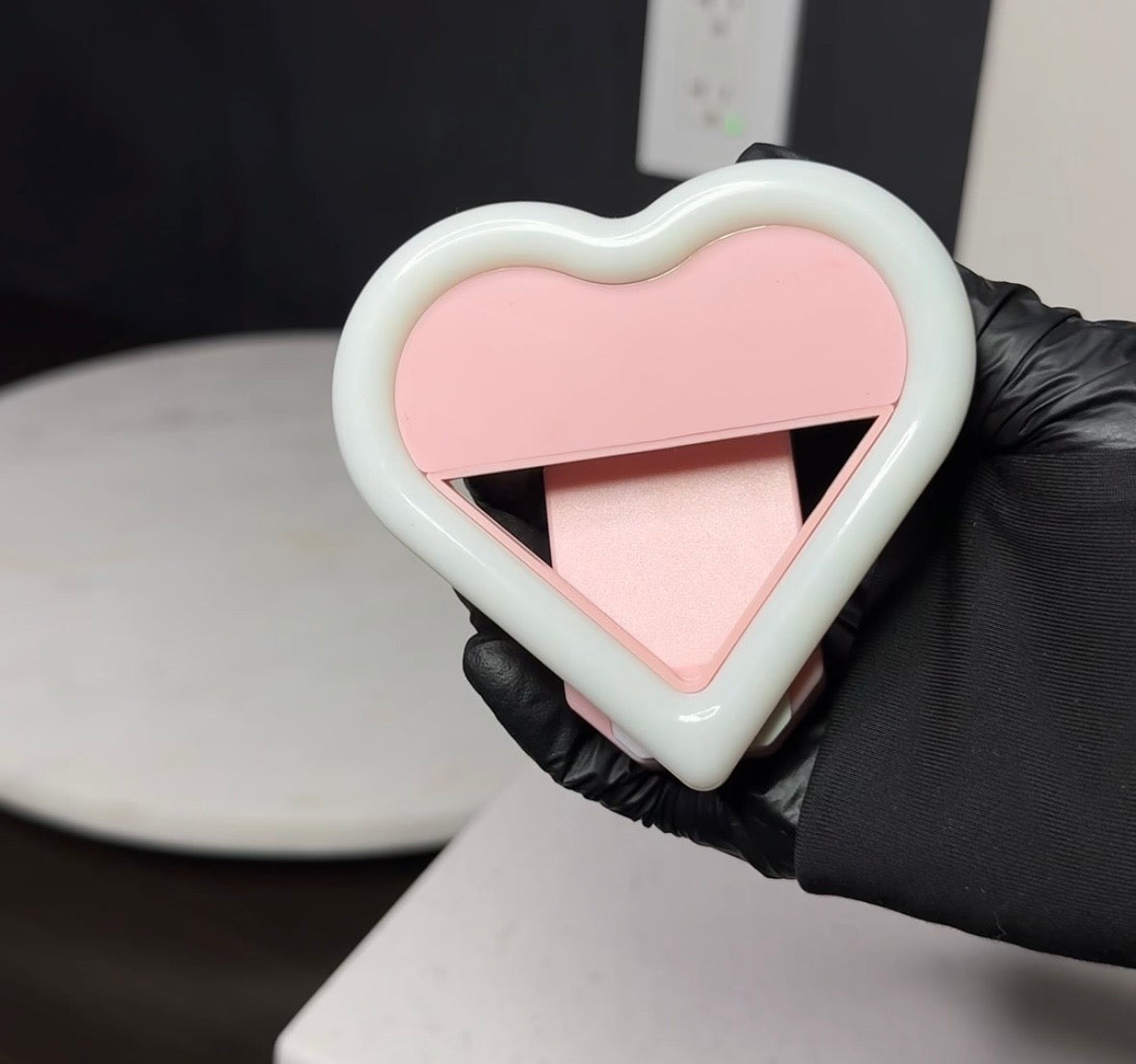 CLEARANCE: LED CLIP ON LIGHT